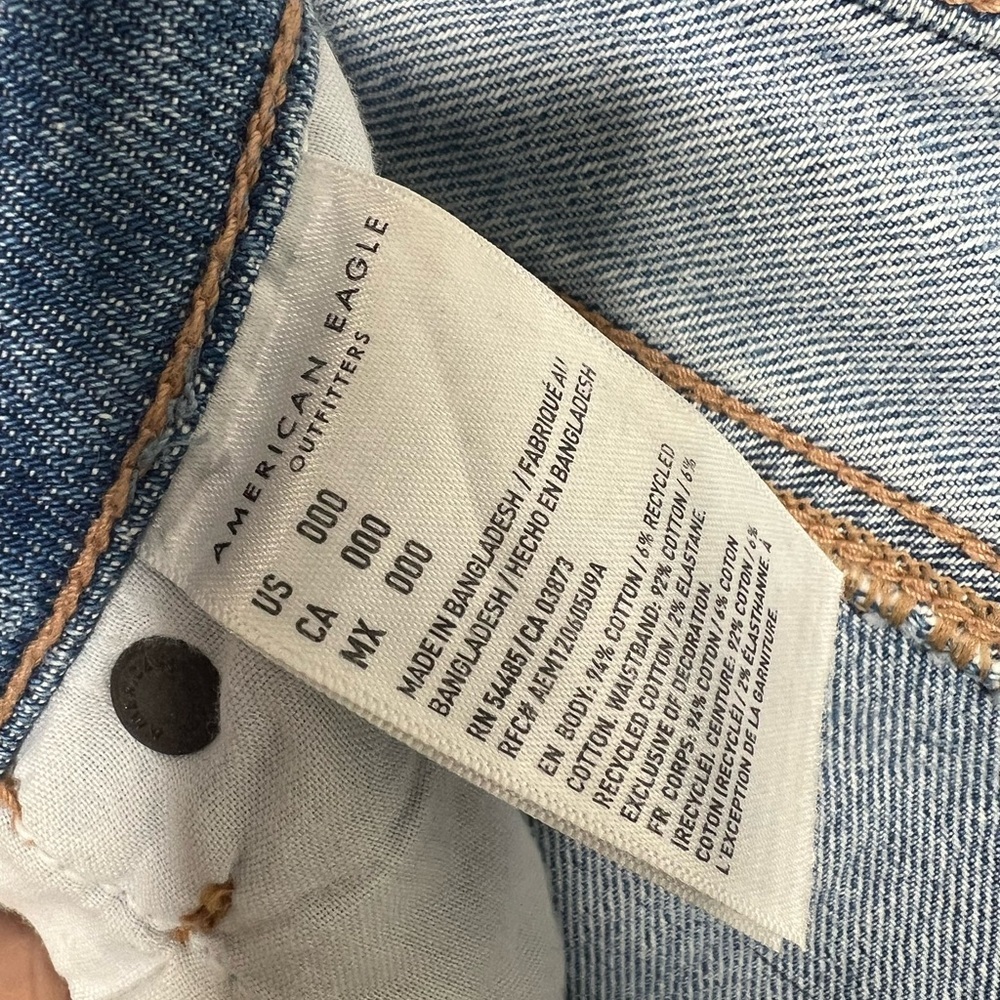 American Eagle Ripped Mom Shorts Size 000 - Picture 6 of 6